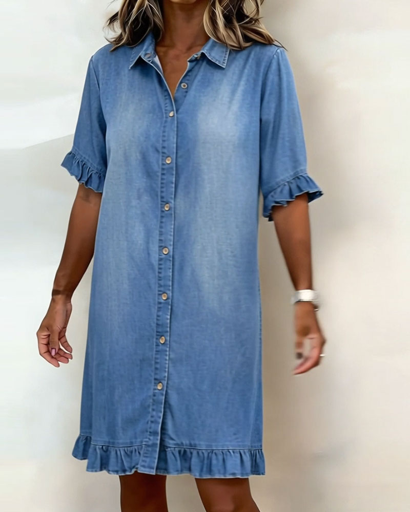 Robe en jean confortable avec fronces flatteuses