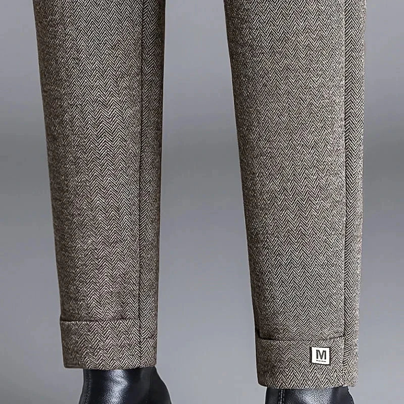 Pantaloni in lana a spina di pesce