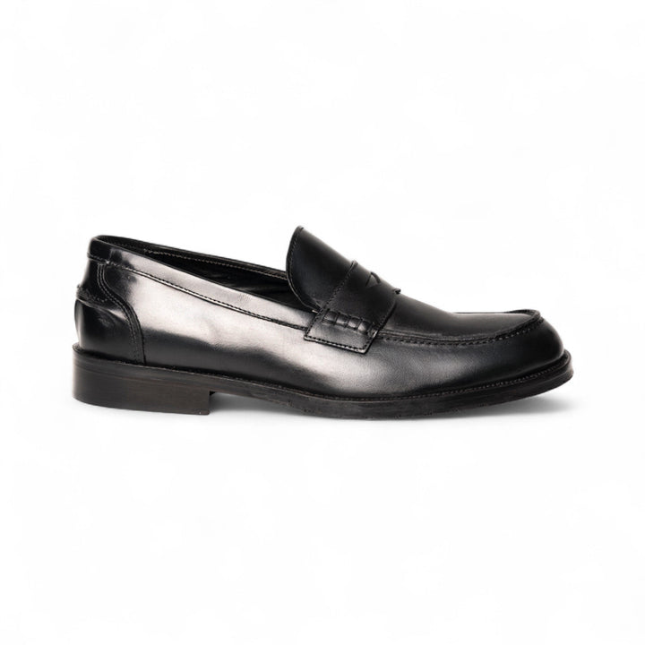 Elegante Mocassino Uomo in Vitello Nero con Suola in Cuoio Classica 0