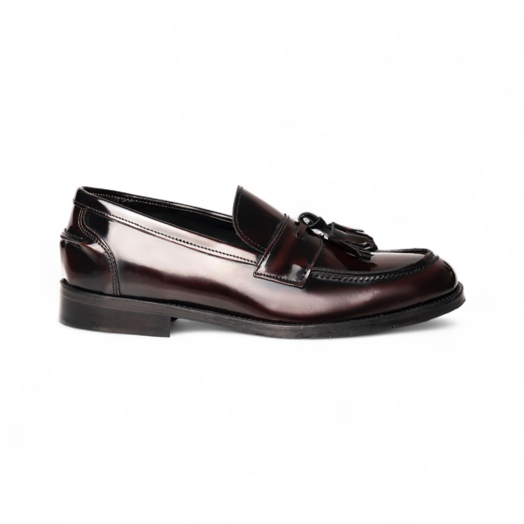 Mocassino Uomo Bordeaux in Pelle Abrasivata con Suola in Cuoio Elegante 0