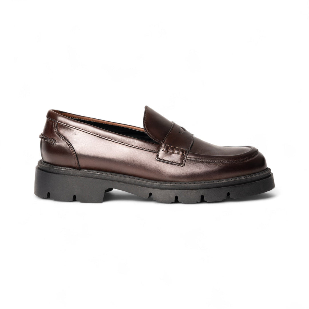 Mocassino Uomo in Vitello Marrone con Suola Leggera e Comfort Classico 0
