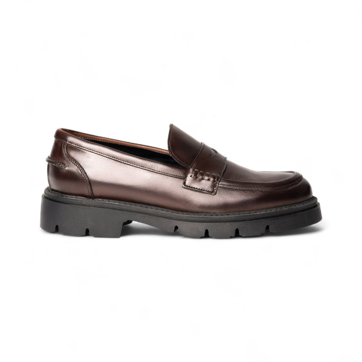 Mocassino Uomo in Vitello Marrone con Suola Leggera e Comfort Classico 0