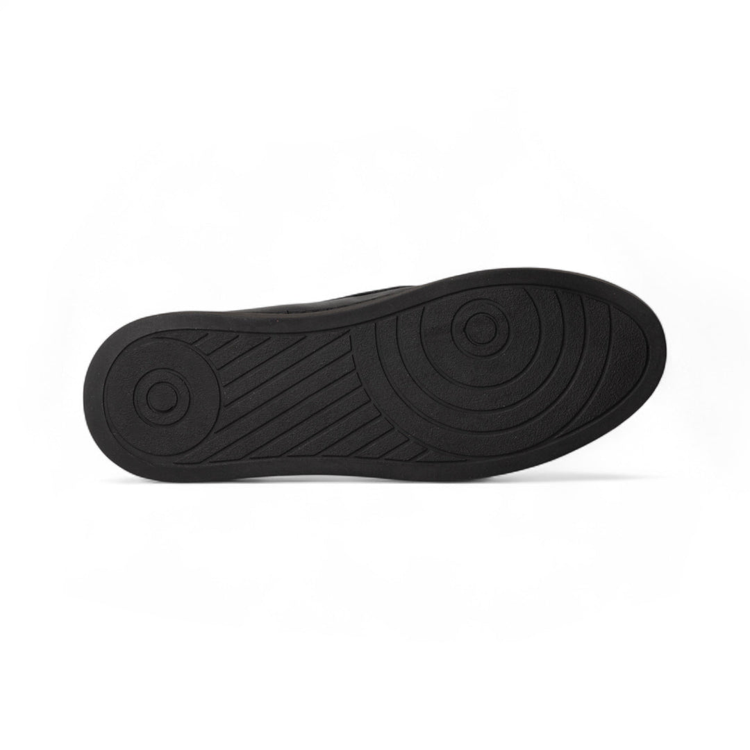 Mocassino Uomo in Vitello Nero con Suola AR Elegante e Versatile 3