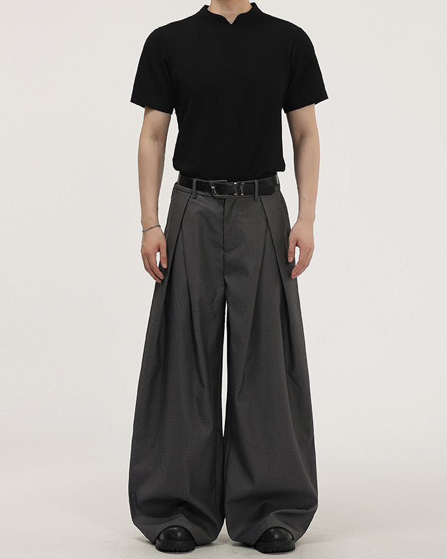 Men's Wide-Leg Pleated Trousers