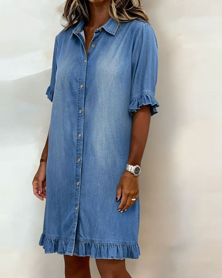 Robe en jean confortable avec fronces flatteuses